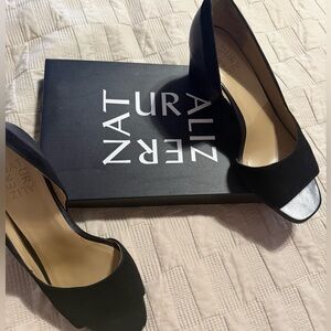 Naturalizer ZULA, Black leather/suede wedge heal - size 8-1/2